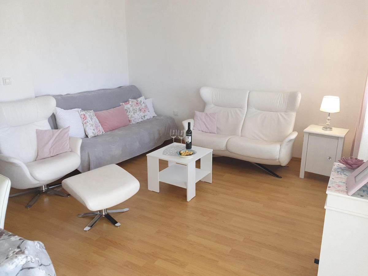 Apartments Mare Banjol Dış mekan fotoğraf